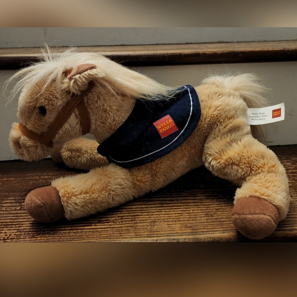 Wells Fargo 2015 Nellie Pony